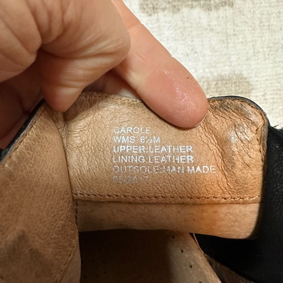 Gentle Souls by Kenneth Cole Women's Carole Leather High Top Sneakers (Size 6.5) - Picture 8 of 9